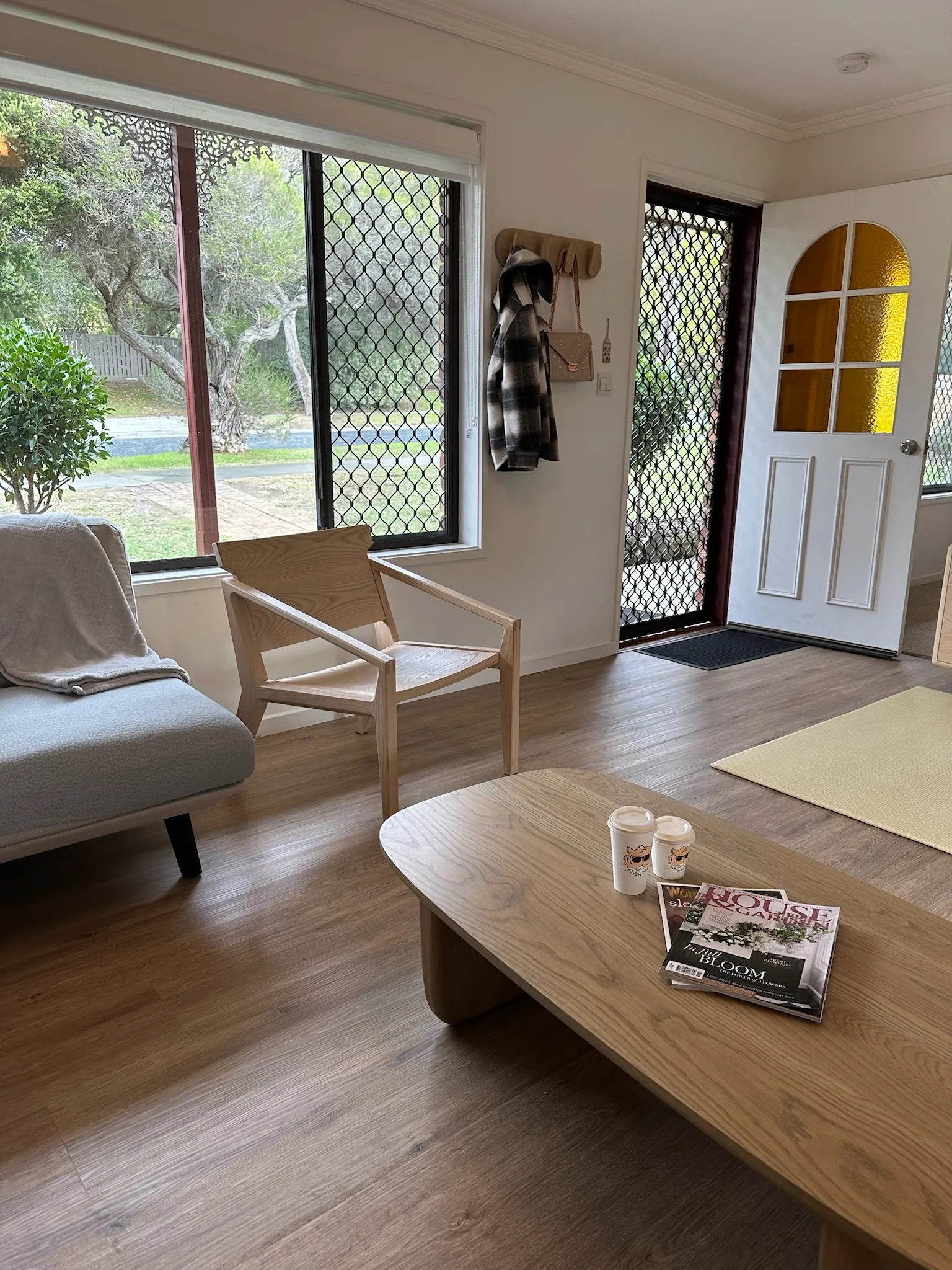 Living area – view 3